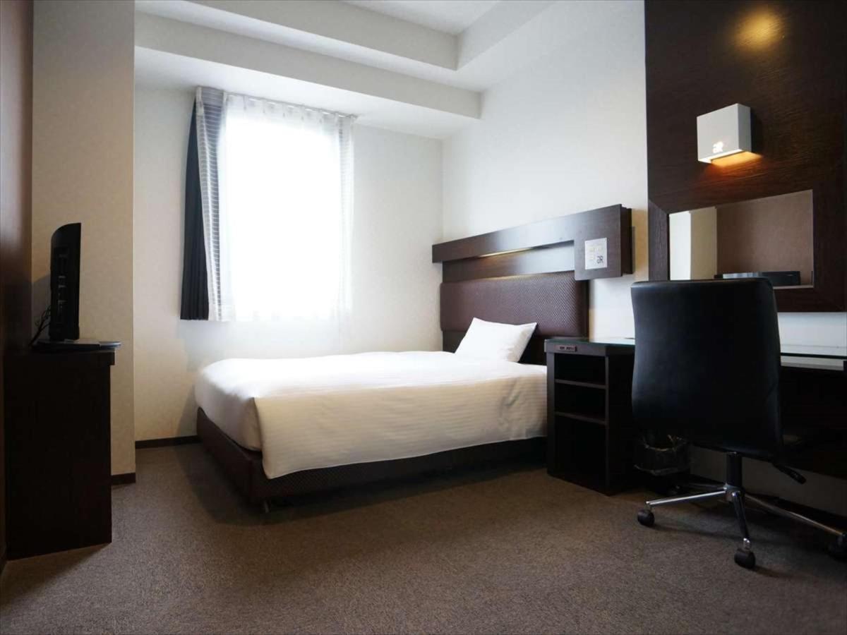 Green Rich Hotel Osaka Airport Ikeda  Extérieur photo