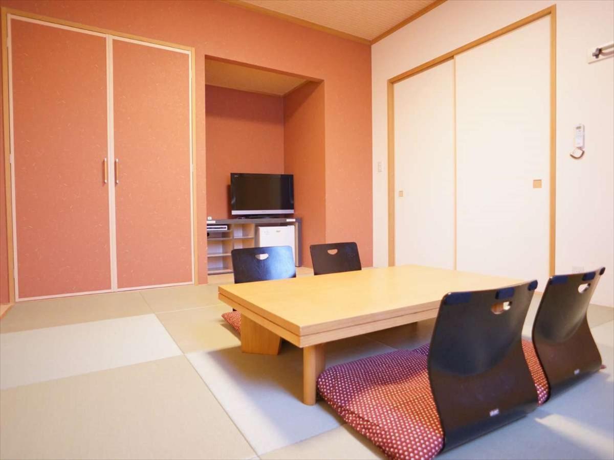 Green Rich Hotel Osaka Airport Ikeda  Extérieur photo