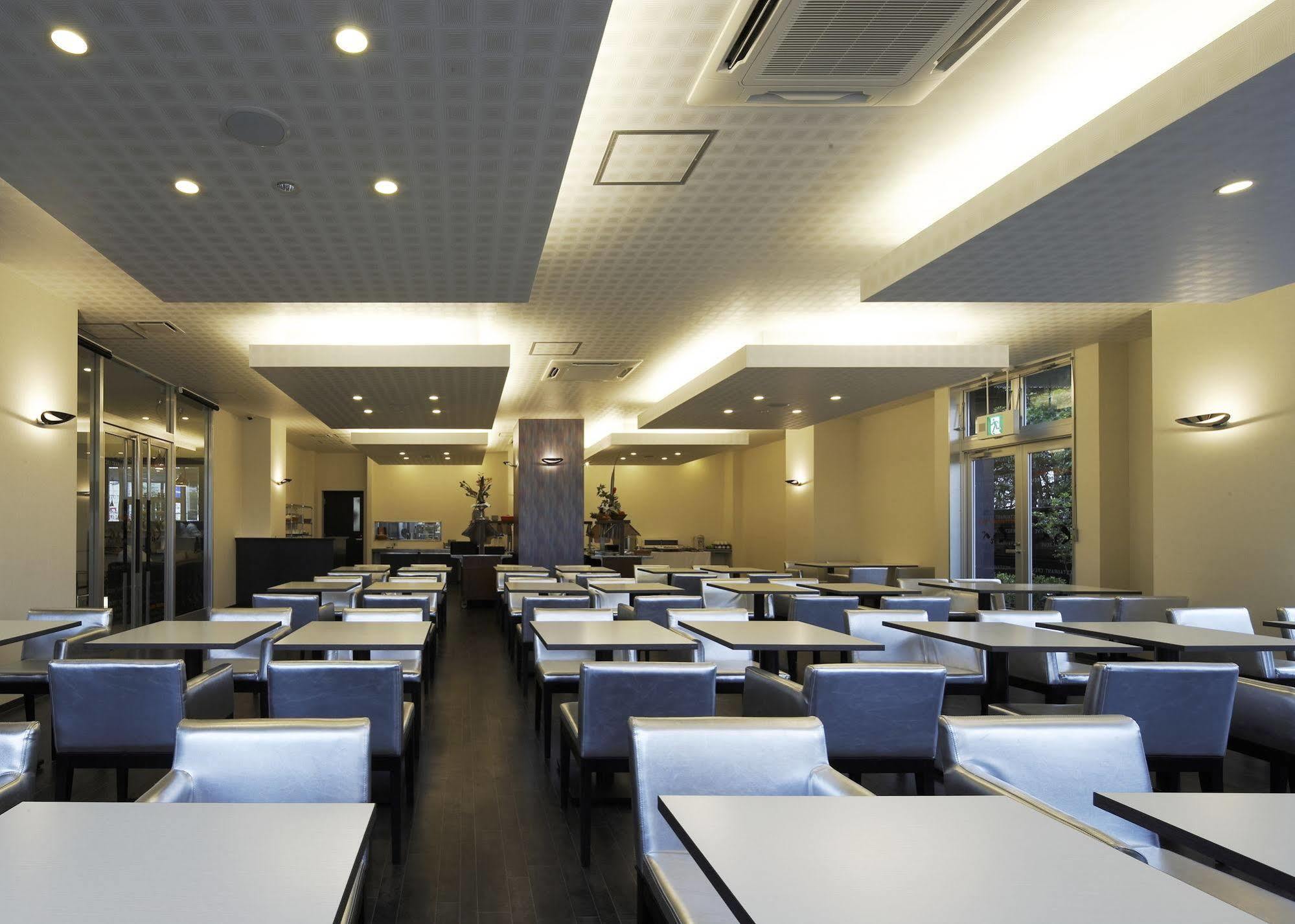Green Rich Hotel Osaka Airport Ikeda  Extérieur photo