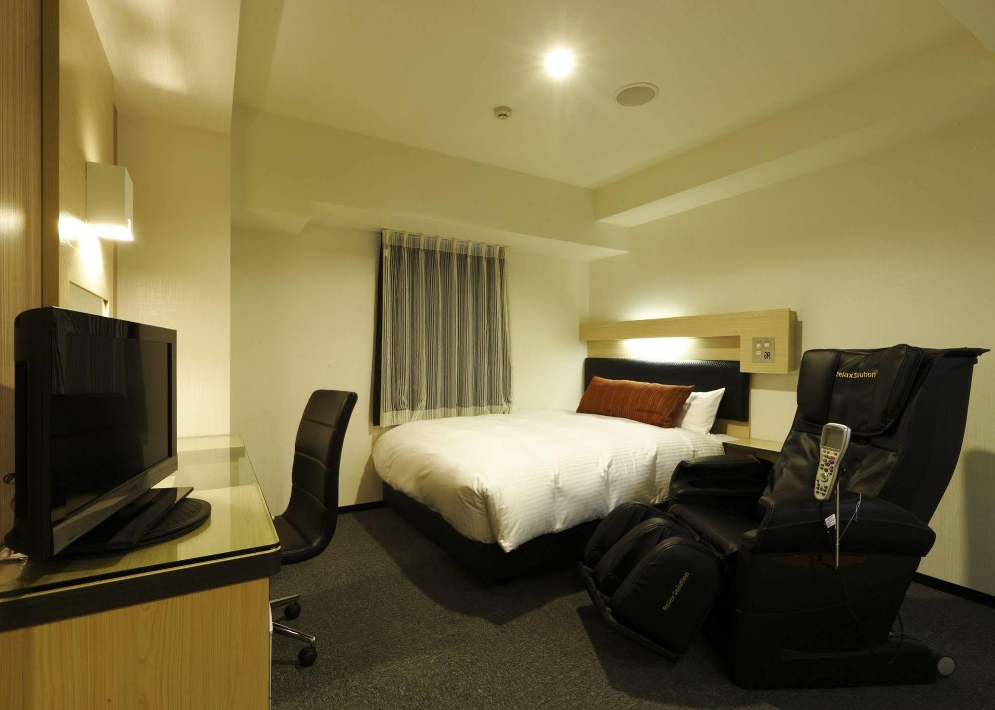 Green Rich Hotel Osaka Airport Ikeda  Extérieur photo