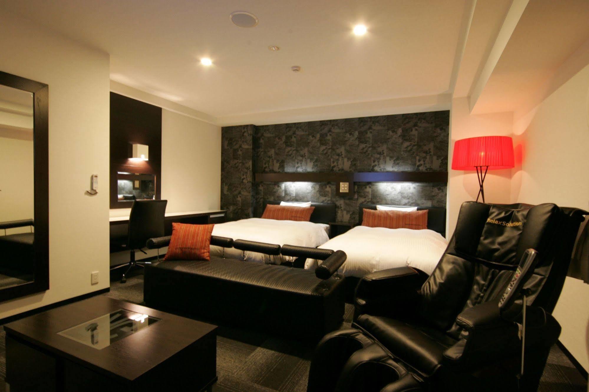 Green Rich Hotel Osaka Airport Ikeda  Extérieur photo
